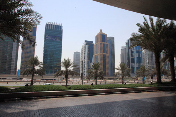 Voor de Dubai Marina Hall