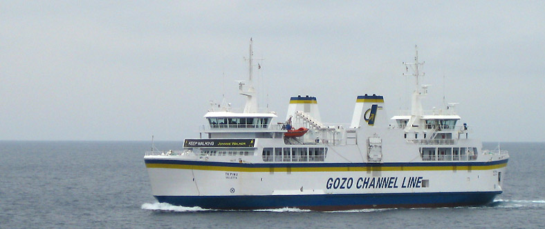 De ferry naar Gozo