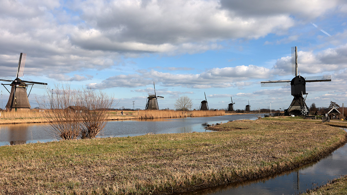 Wandelen langs de molens van Kinderdijk