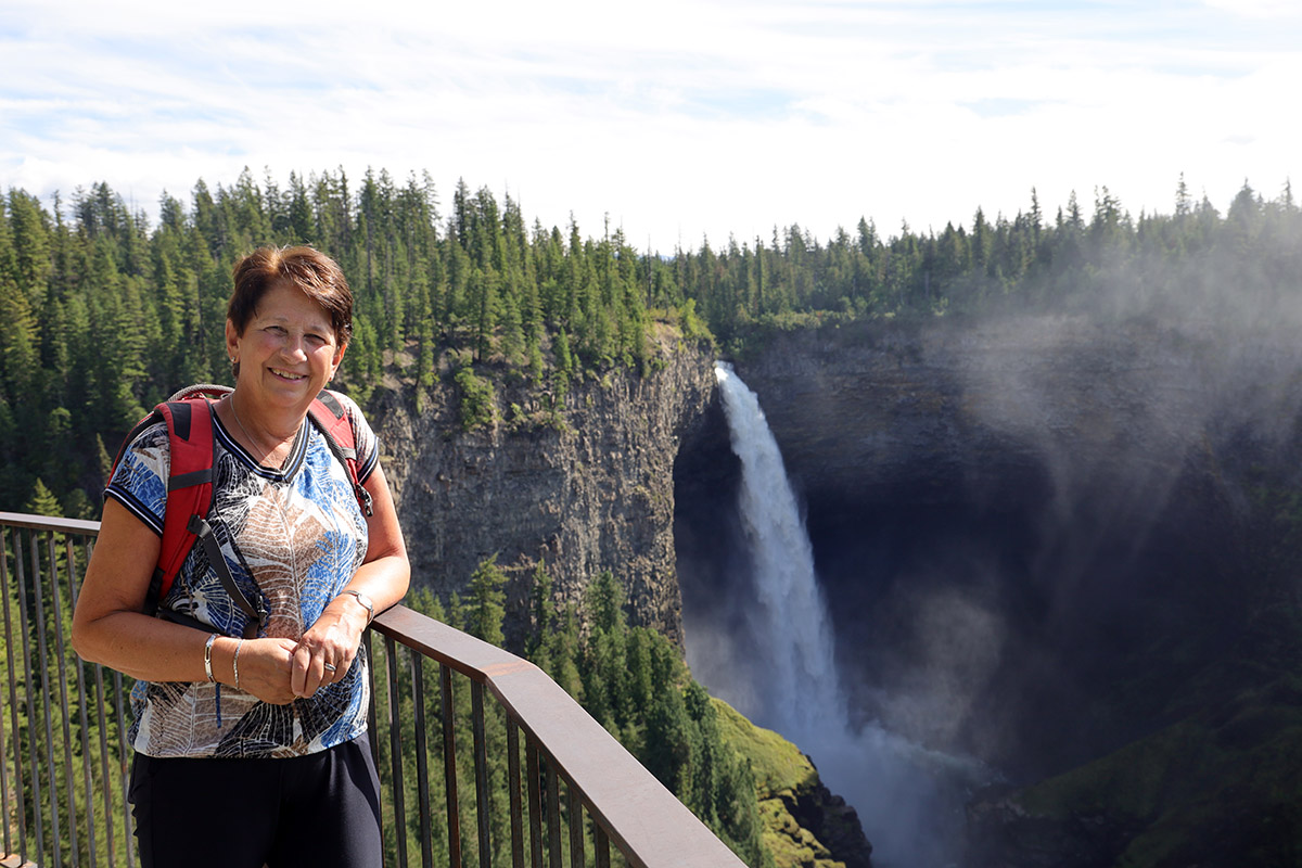 Gina Mom bij Helmcken Falls