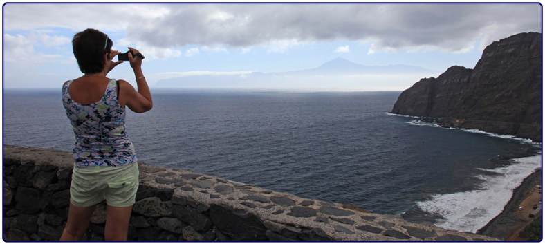 eL tEIDE VANAF pLAYA DE sANTIAGO OP lA GOMERA