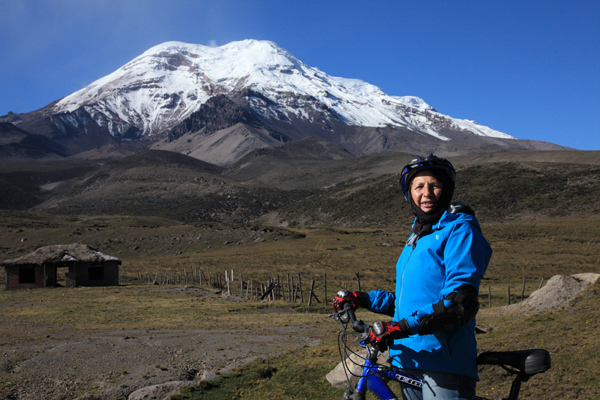 Gina Mom bij de Chimborazo