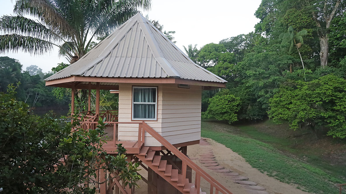 River Cabin Kabalebo Nature resort