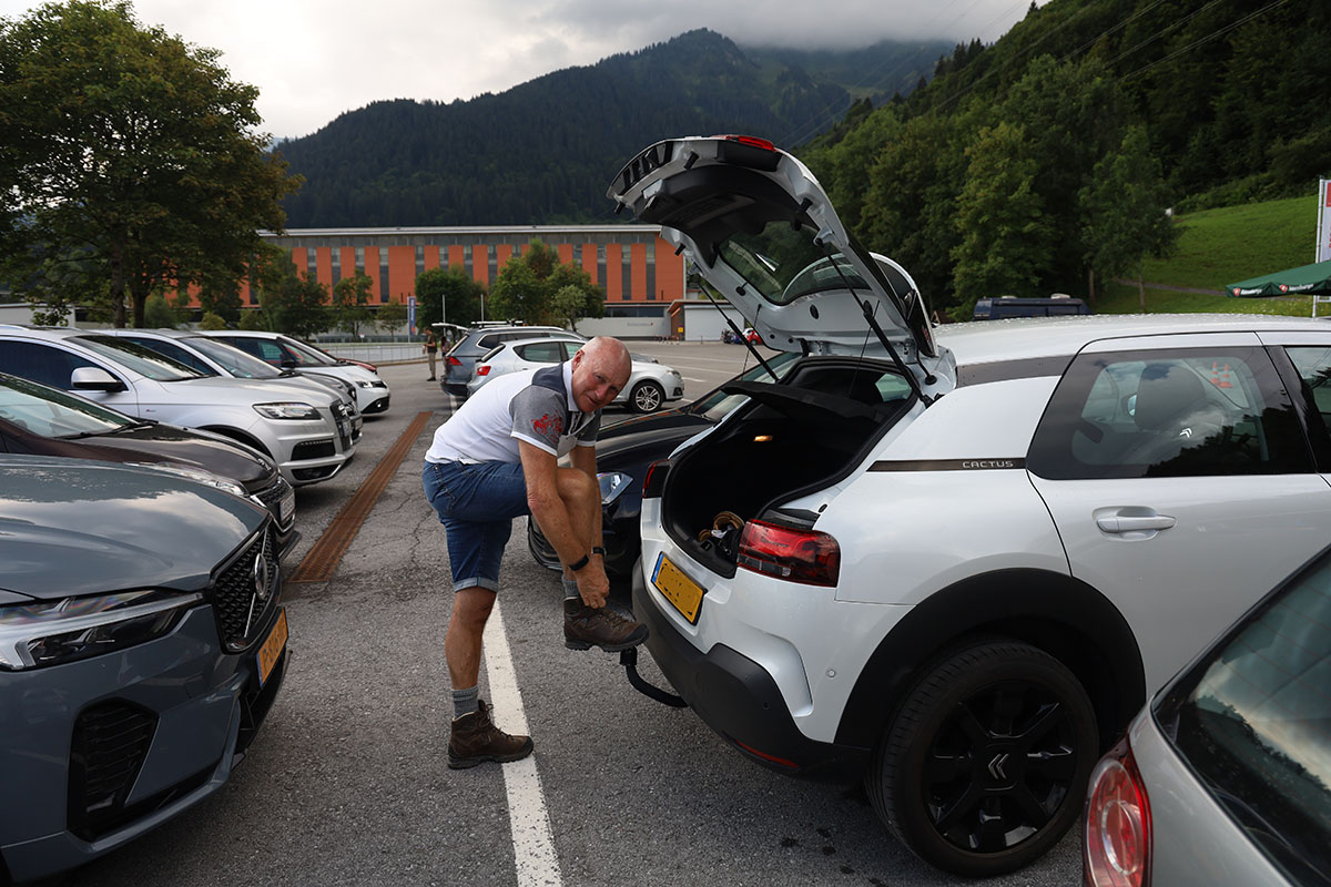 Parkeerplaats Latschau bij de Golmerbaan